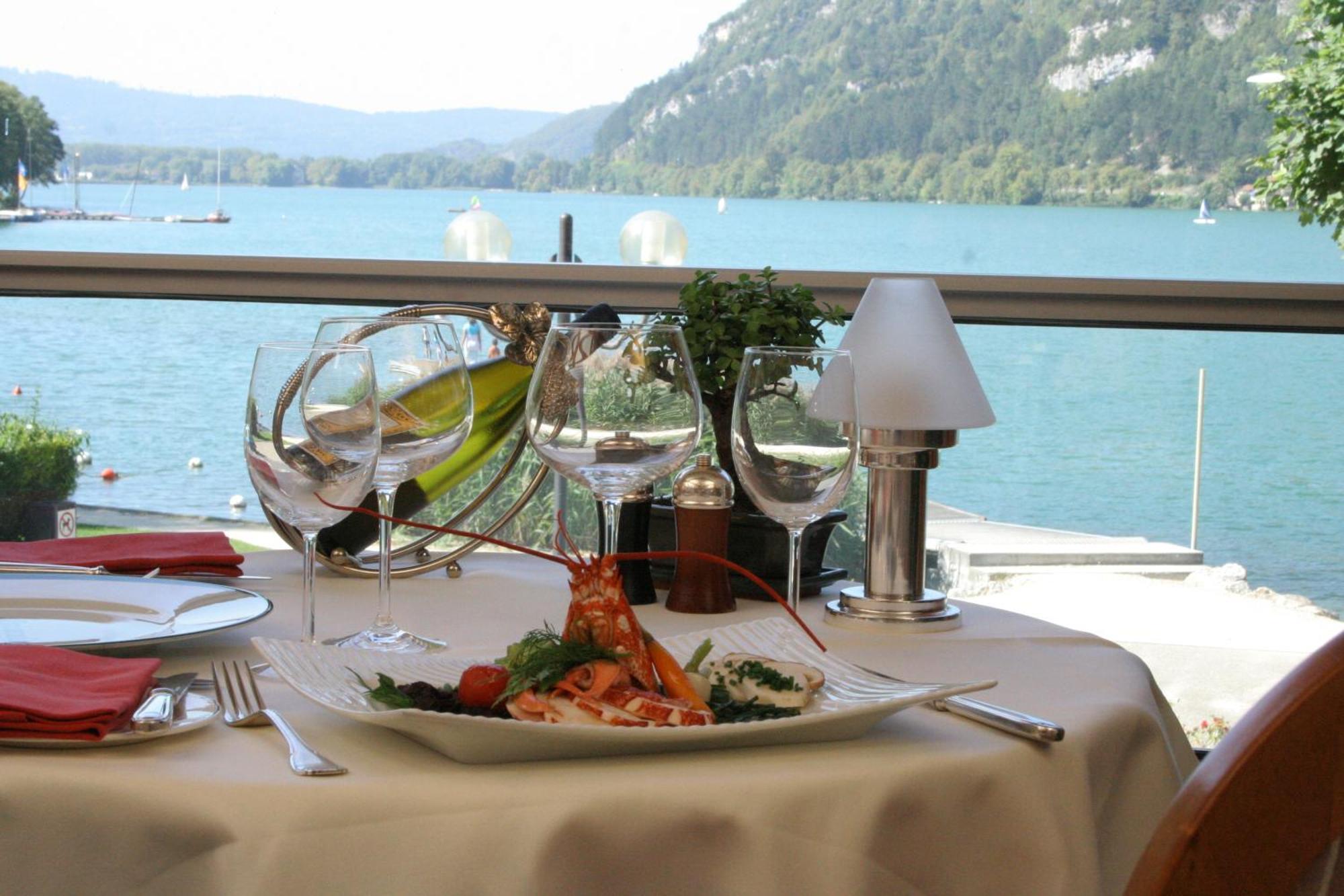 Hotel-Restaurant De L'Embarcadere Nantua Ngoại thất bức ảnh