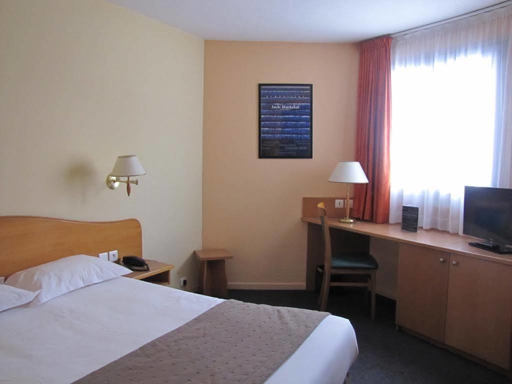 Hotel-Restaurant De L'Embarcadere Nantua Ngoại thất bức ảnh